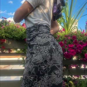 Super cute flowered skirt